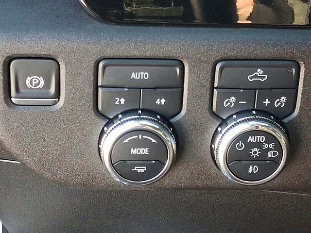 Used 2025 GMC Sierra 1500 Elevation image 25