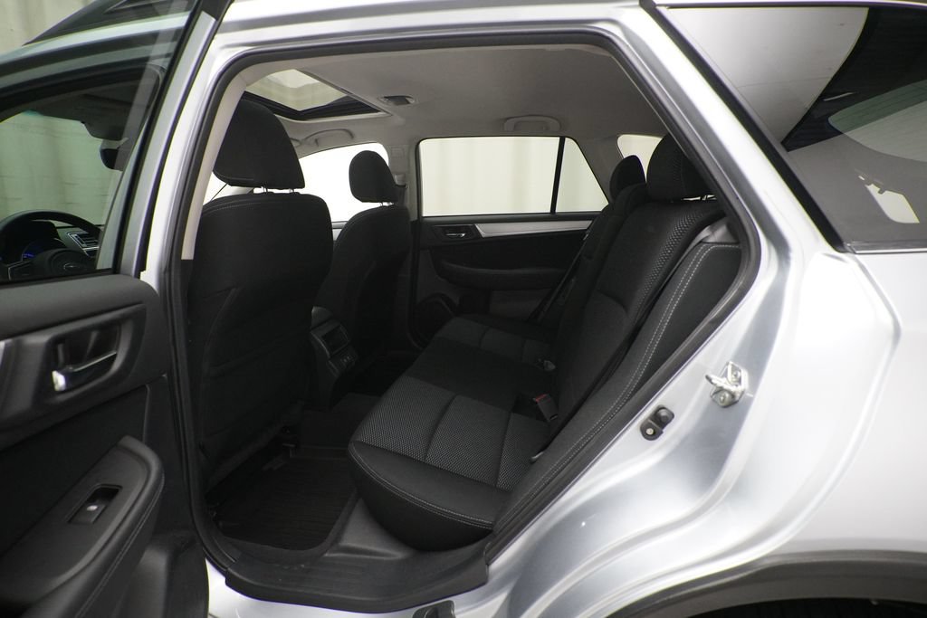 Used 2019 Subaru Outback 2.5i Premium AWD/4WD image 16