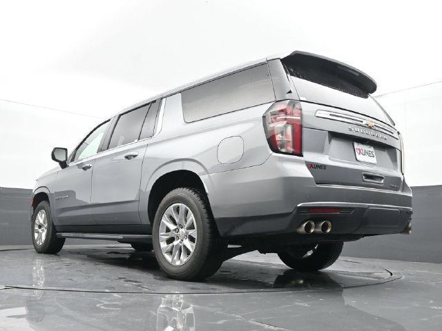 Used 2023 Chevrolet Suburban Premier AWD/4WD image 54