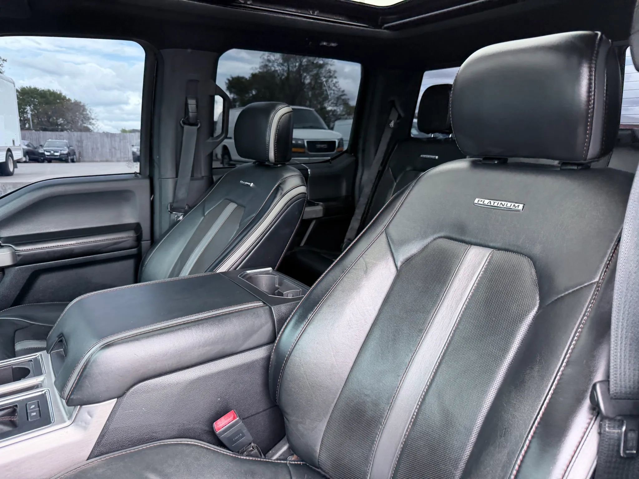 Used 2019 Ford F150 Platinum w/ Equipment Group 701A Luxury image 35
