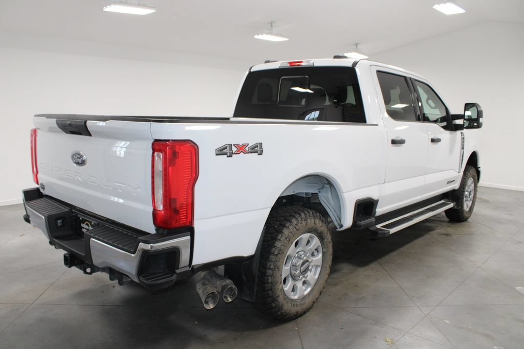 Used 2023 Ford F250 XLT w/ Camper Package AWD/4WD image 9