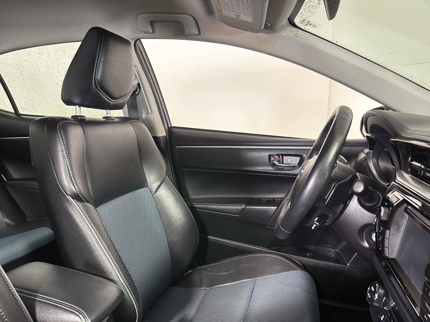 Used 2015 Toyota Corolla S FWD image 15