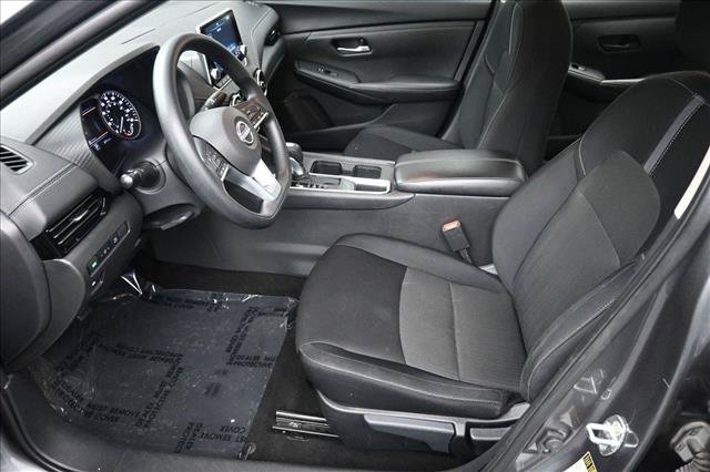Used 2024 Nissan Sentra SV FWD image 9