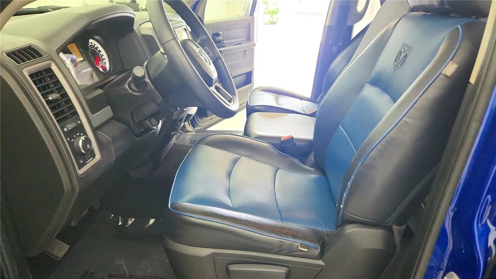 Used 2015 RAM 1500 Express AWD/4WD image 22