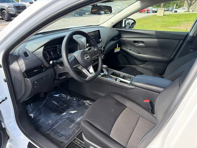 Certified 2025 Nissan Sentra SV FWD image 18