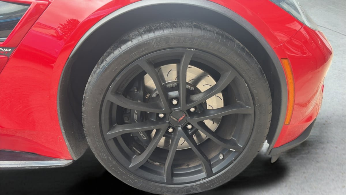 Used 2017 Chevrolet Corvette Grand Sport RWD image 19