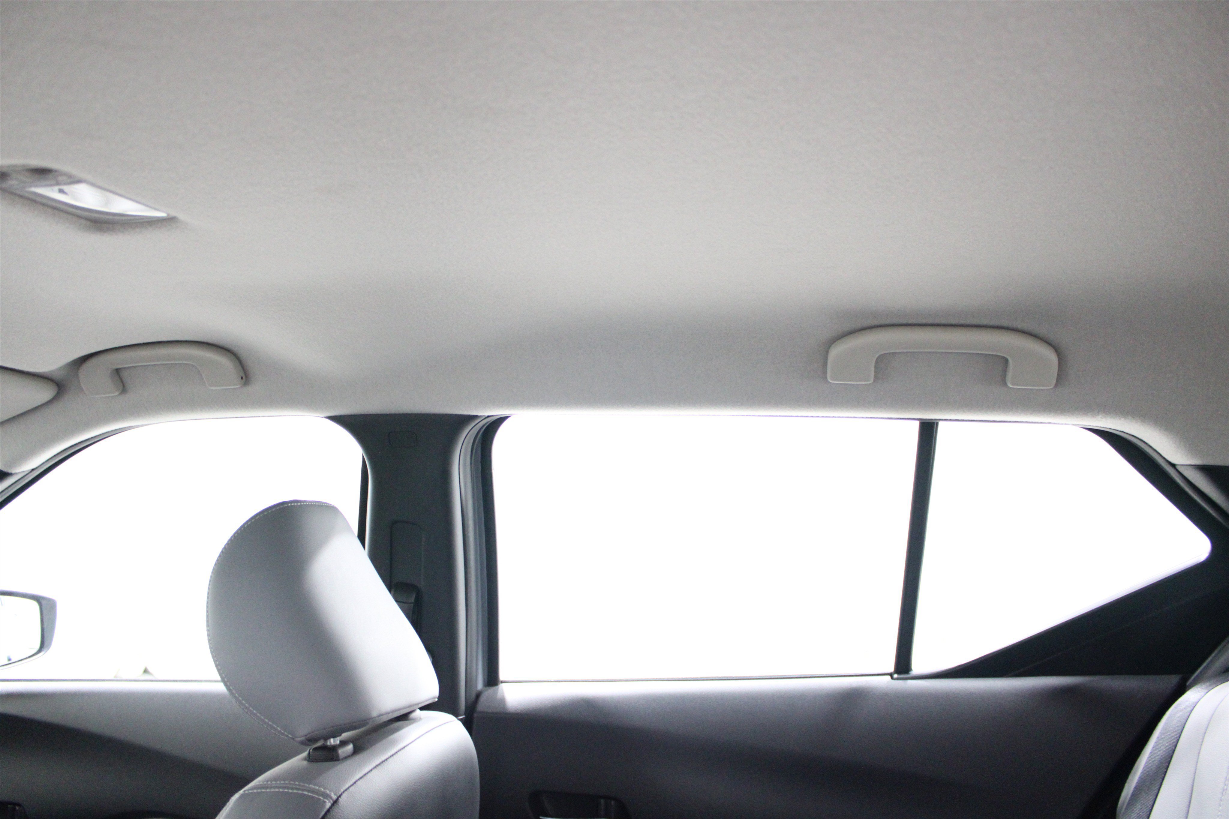Used 2023 Nissan Kicks SR w/ SR Premium Package FWD image 19