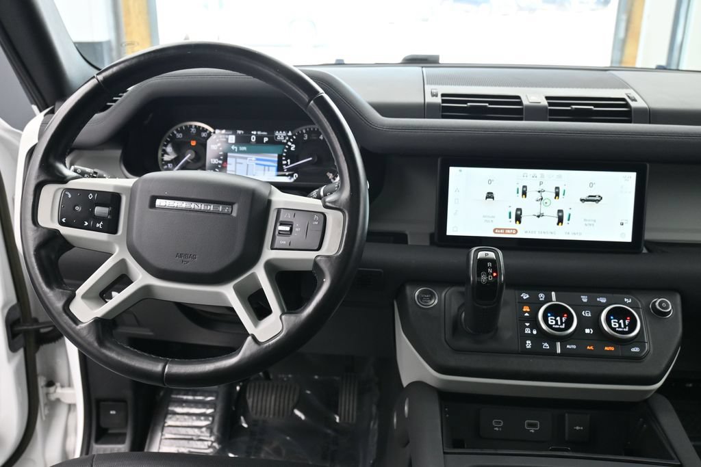 Used 2023 Land Rover Defender 110 X-Dynamic SE AWD/4WD image 11