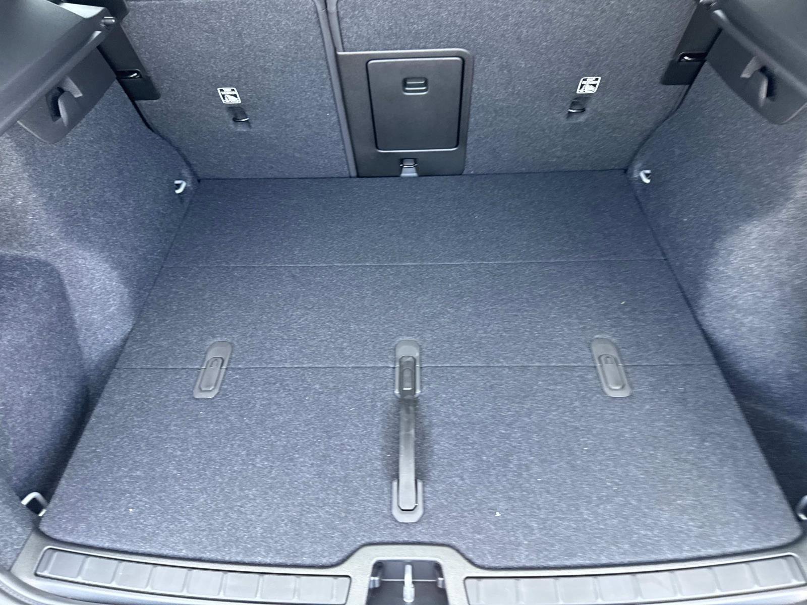 New 2025 Volvo EX40 Core w/ Climate Package image 16