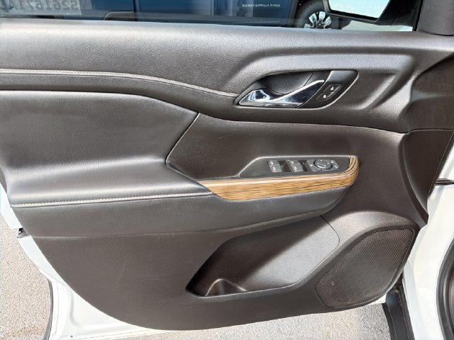 Used 2022 GMC Acadia SLE w/ Elevation Edition FWD image 15