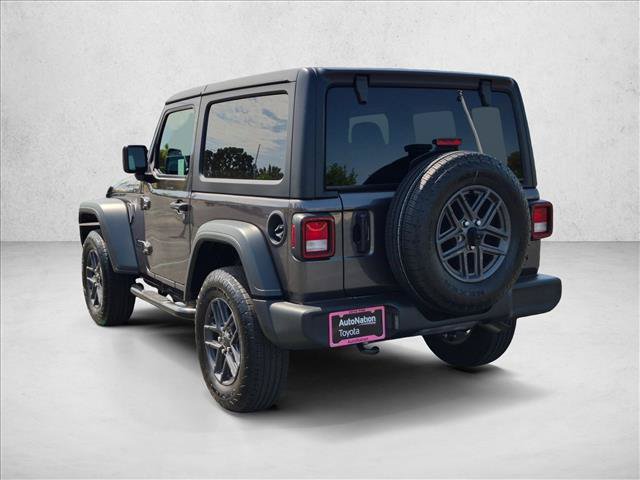 Used 2025 Jeep Wrangler Sport AWD/4WD image 8