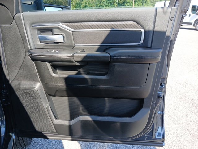 New 2026 RAM 3500 Big Horn AWD/4WD image 30