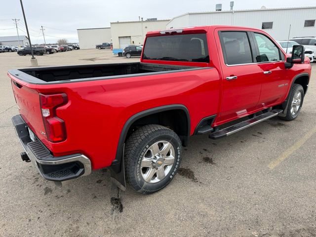 Used 2022 Chevrolet Silverado 3500 LTZ image 6