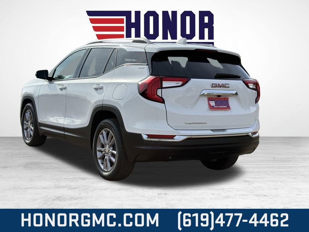 Used 2024 GMC Terrain SLT image 5