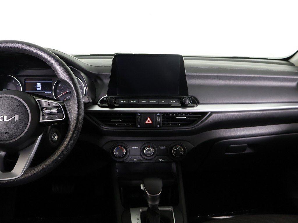 Used 2023 Kia Forte LXS w/ LXS Technology Package FWD image 32