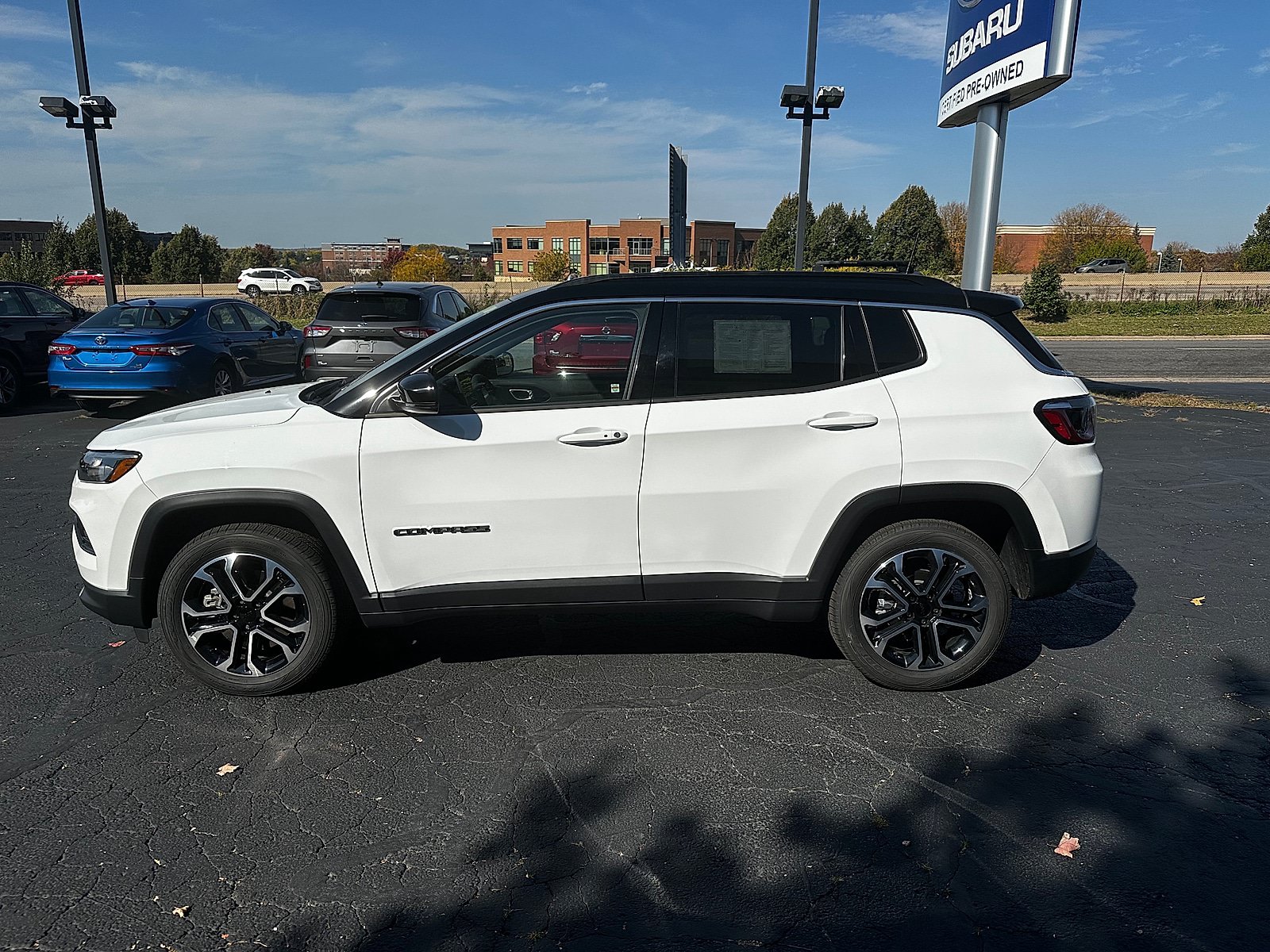 Used 2023 Jeep Compass Limited AWD/4WD image 7