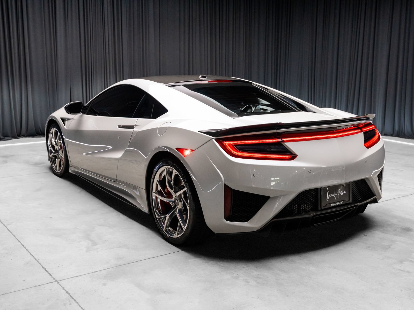 Used 2017 Acura NSX AWD/4WD image 36