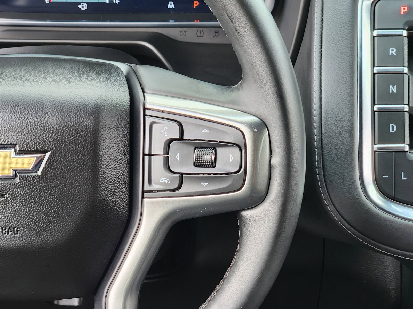 Used 2023 Chevrolet Tahoe LT image 32