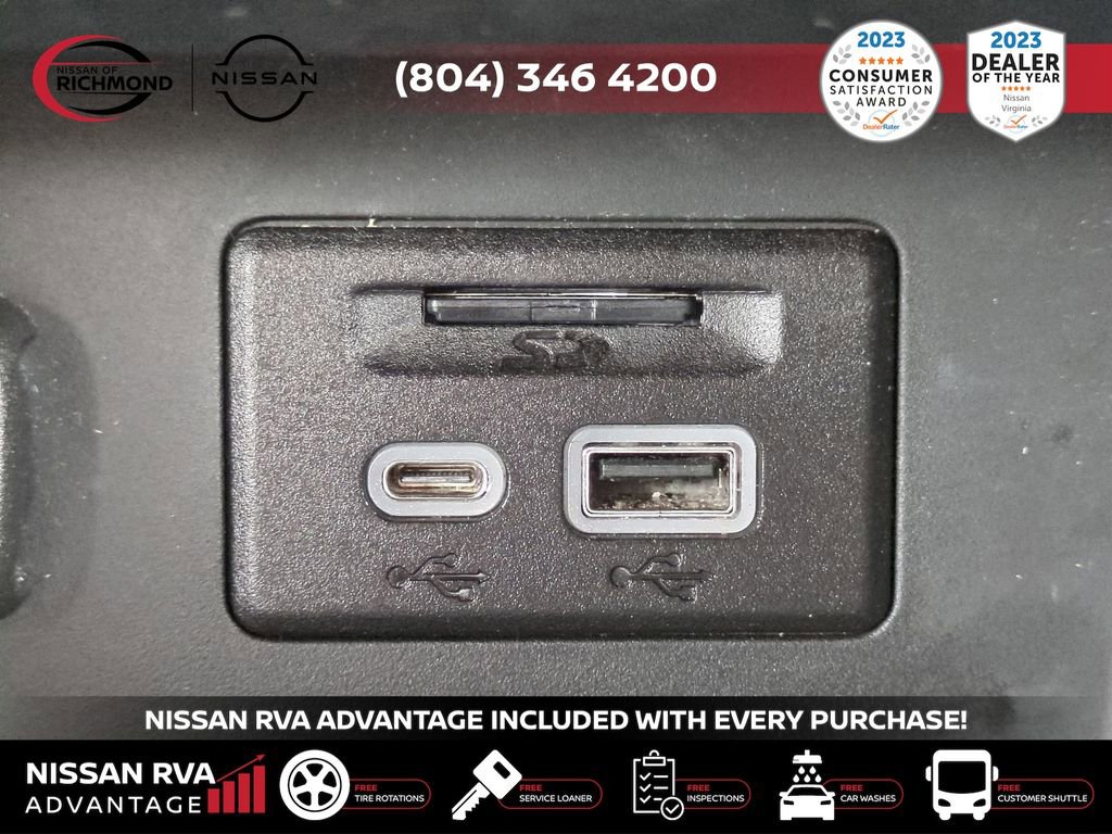 Used 2023 GMC Acadia SLT image 23