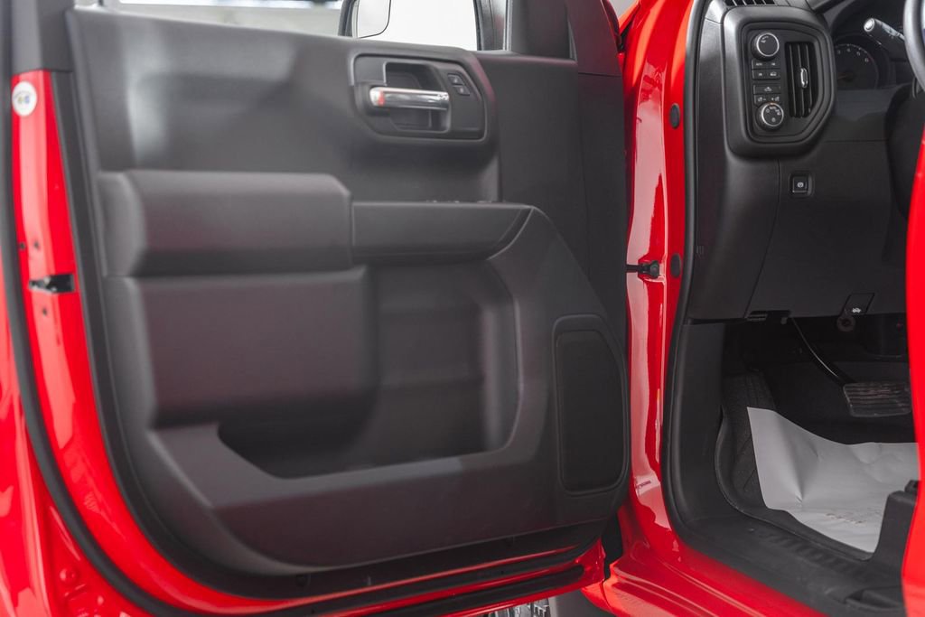 New 2026 Chevrolet Silverado 1500 Custom w/ Turbomax Blackout Package image 41