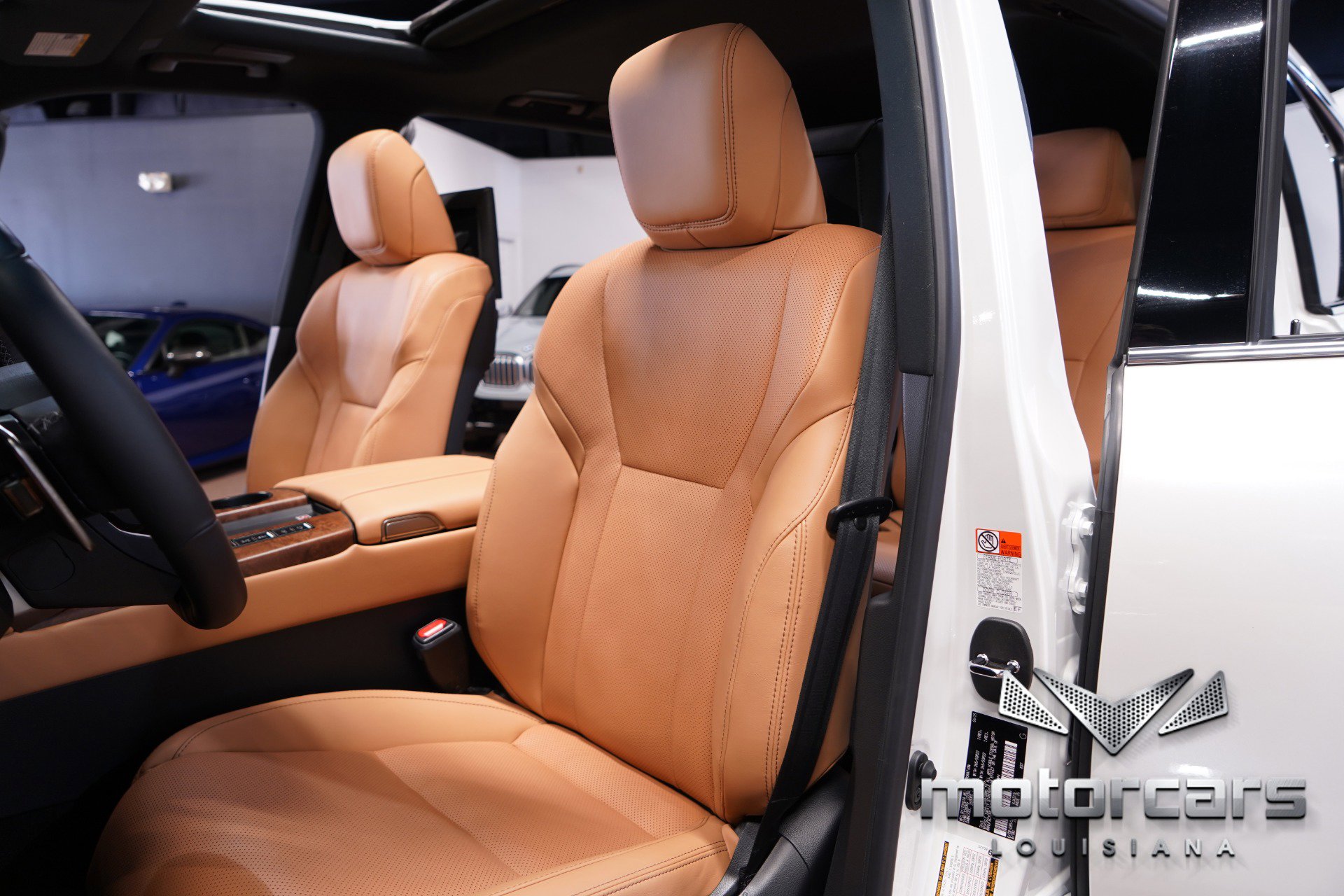 Used 2025 Lexus LX 600 4WD w/ Luxury Package image 28