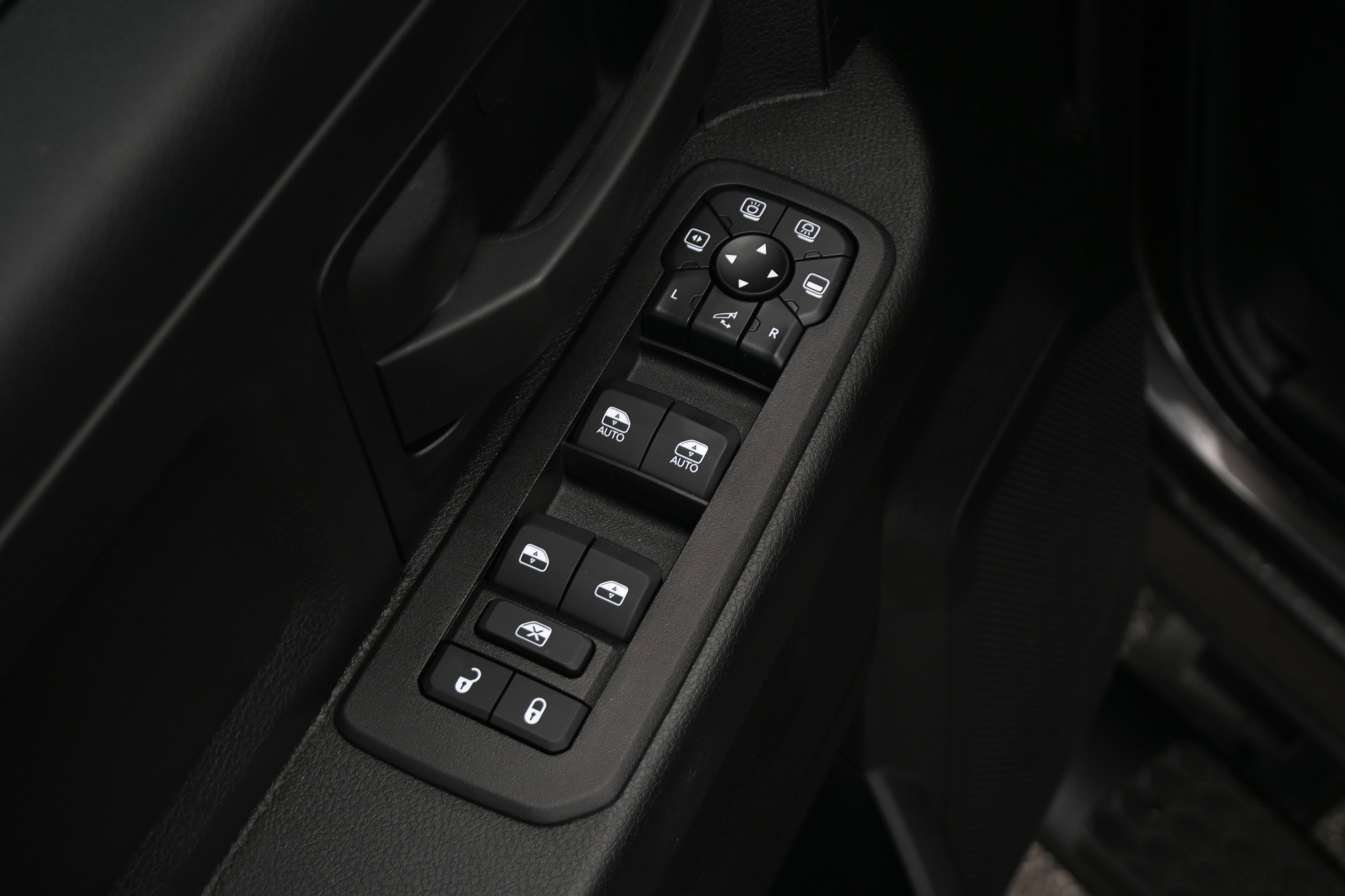 Used 2026 RAM 2500 Warlock AWD/4WD image 15