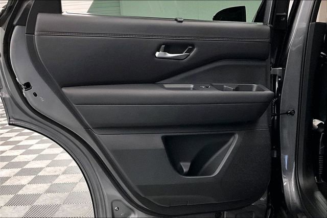 New 2025 Nissan Pathfinder Platinum w/ Lighting Package (N93) image 32