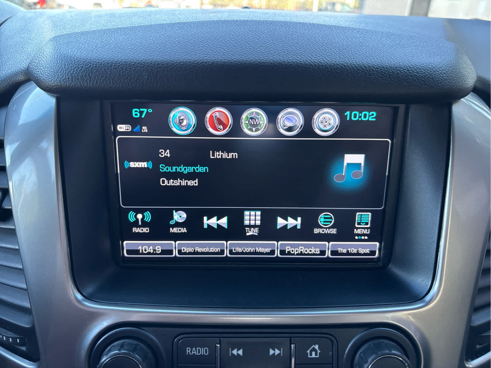Used 2018 Chevrolet Tahoe Premier AWD/4WD image 26