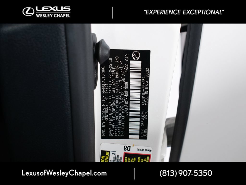Used 2021 Lexus ES 300h Ultra Luxury w/ Accessory Package 2 FWD image 44