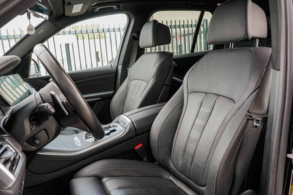 Used 2022 BMW X5 xDrive45e w/ M Sport Package image 18