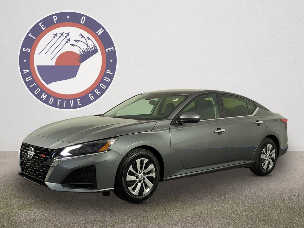 Used 2023 Nissan Altima 2.5 S video 2