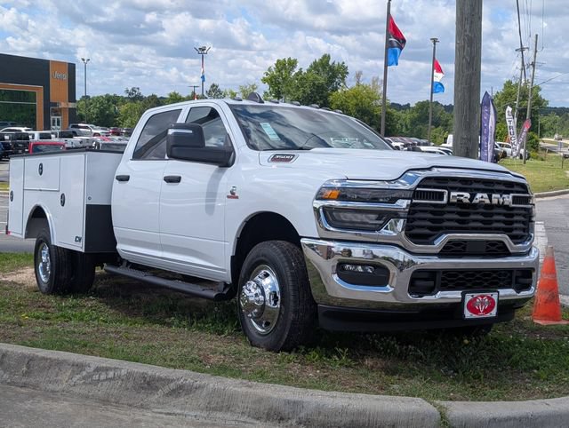 New 2026 RAM 3500 Tradesman w/ Chrome Appearance Group A AWD/4WD image 2