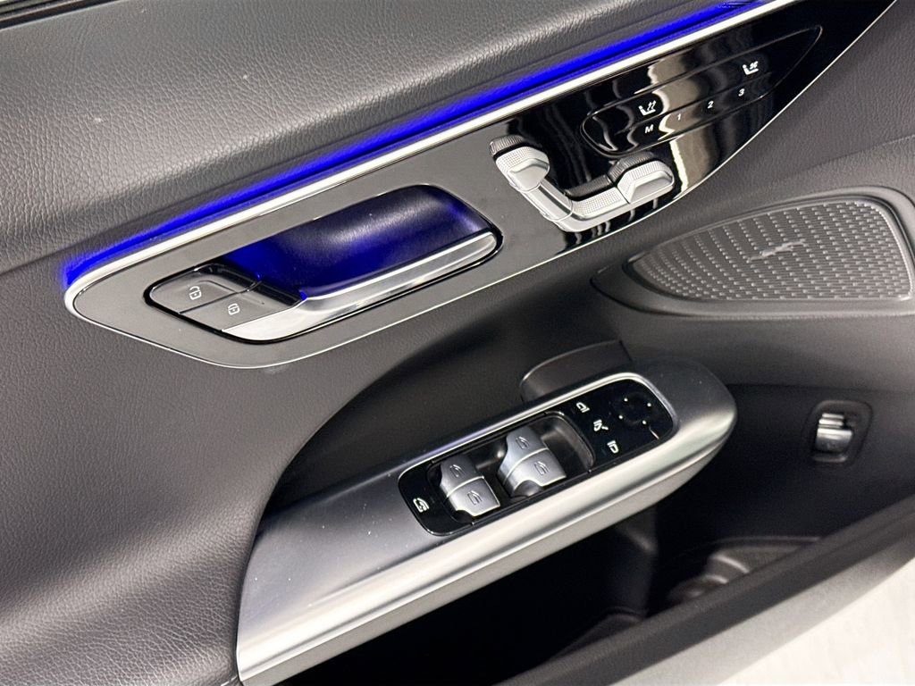 Certified 2025 Mercedes-Benz C 300 Sedan image 23