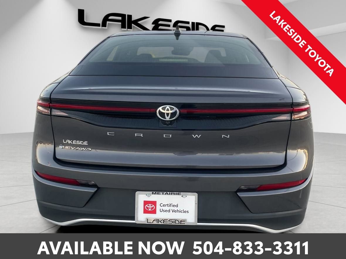 Certified 2024 Toyota Crown XLE image 6