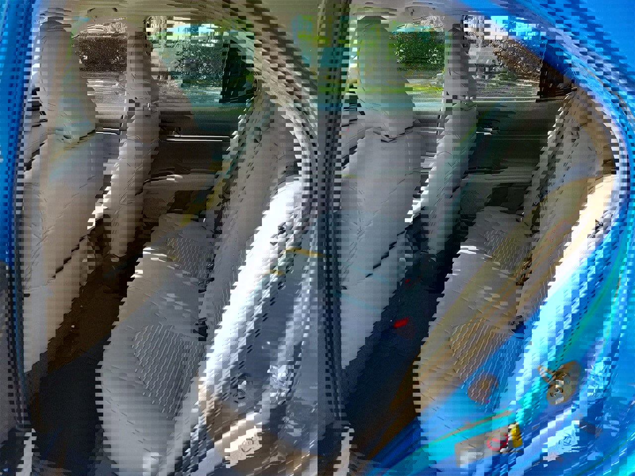 Used 2019 Toyota Camry SE image 11