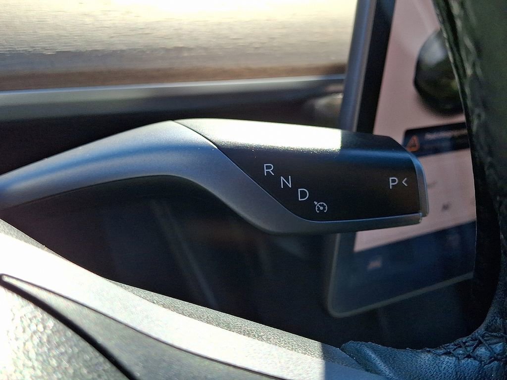 Used 2022 Tesla Model Y Performance image 21