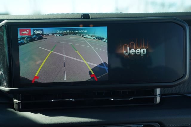 Used 2025 Jeep Wrangler Rubicon image 20