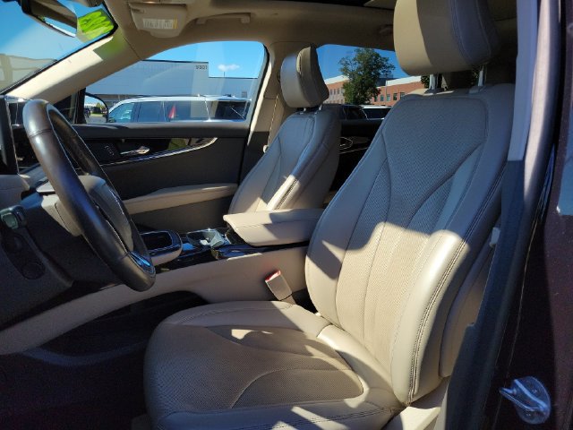 Used 2023 Lincoln Nautilus Reserve AWD/4WD image 5