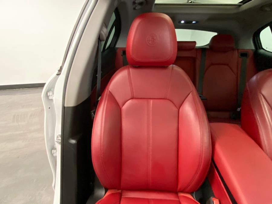 Used 2019 Alfa Romeo Stelvio Ti image 25