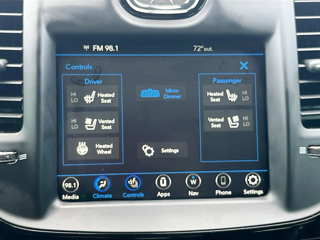 Used 2023 Chrysler 300 S w/ Comfort Group RWD image 21