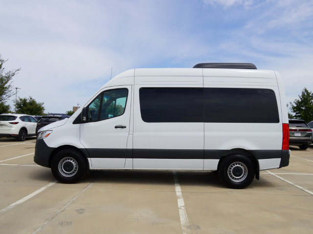 Used 2025 Mercedes-Benz Sprinter 2500 image 3