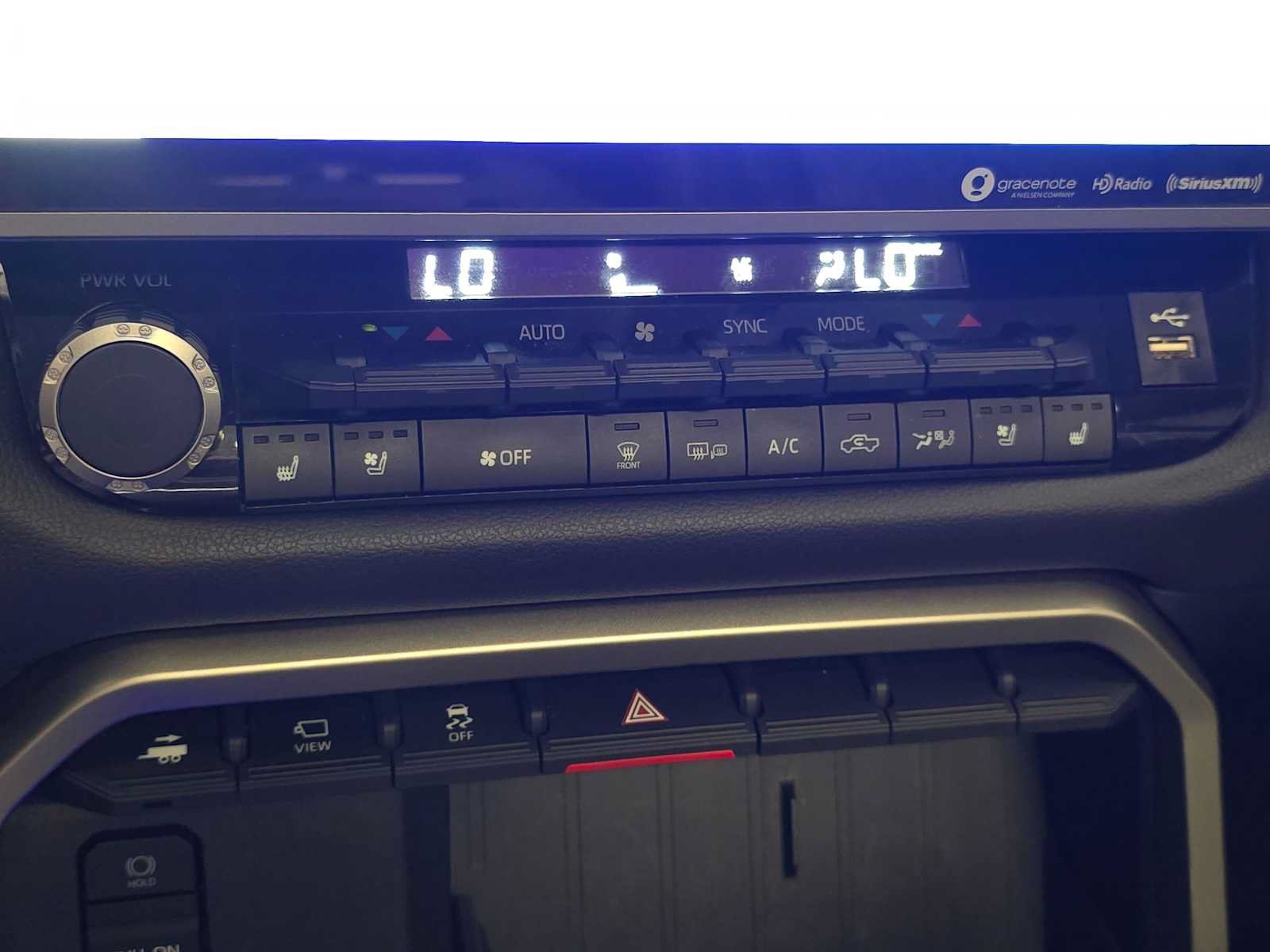 Certified 2024 Toyota Tundra Limited AWD/4WD image 15