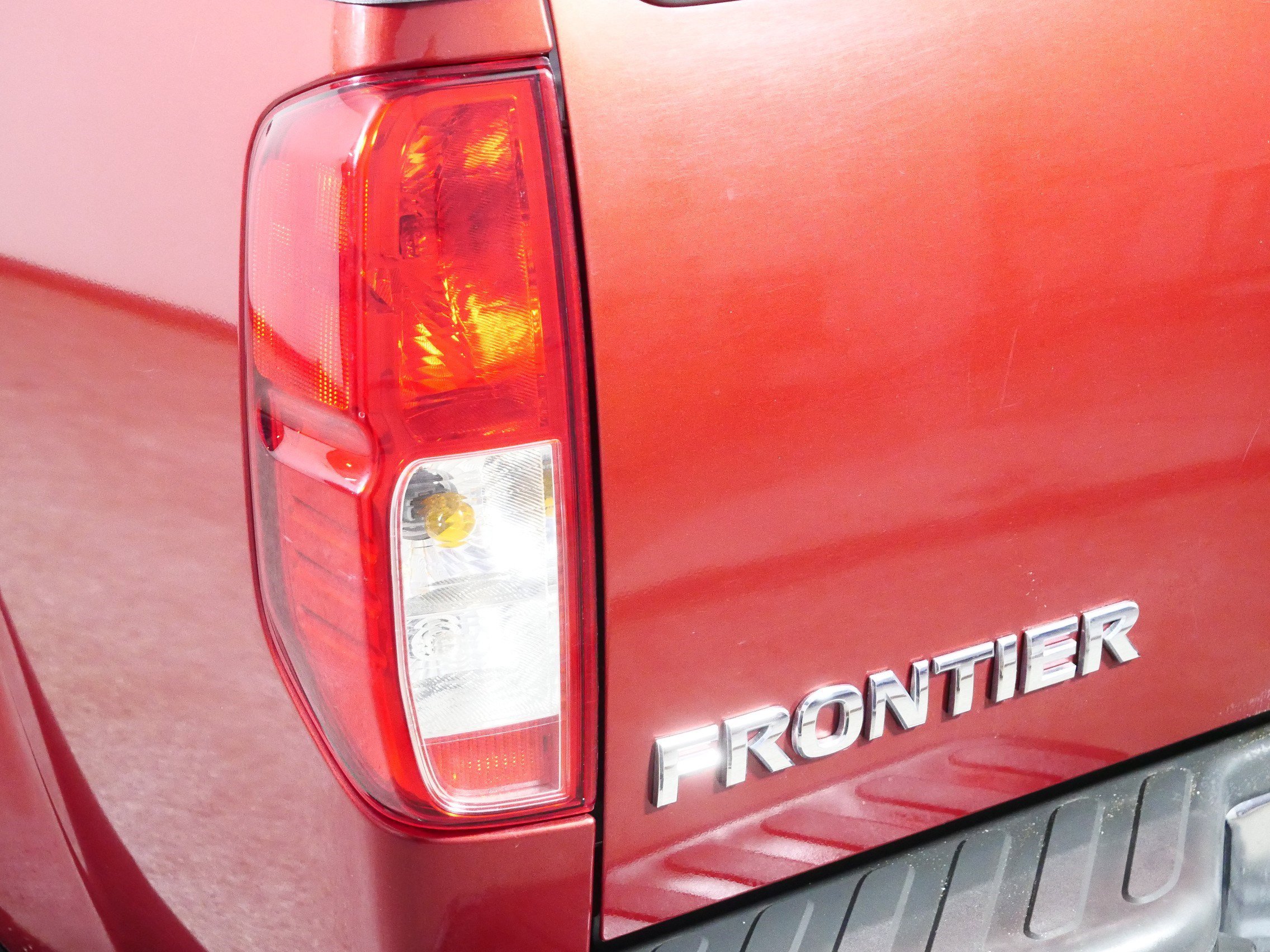 Used 2016 Nissan Frontier SV w/ SV Value Truck Package image 17