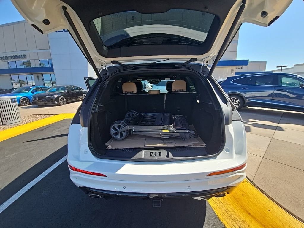 Used 2023 Lincoln Corsair Grand Touring w/ Equipment Group 302A image 8