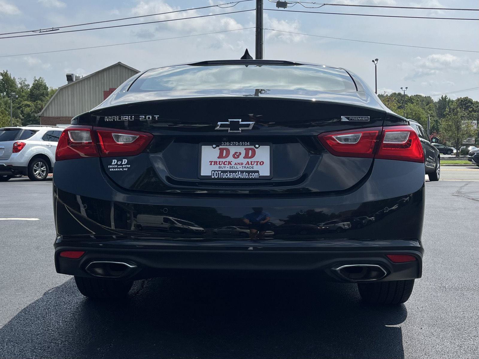 Used 2018 Chevrolet Malibu Premier w/ Premier Sun and Wheel Package FWD image 20