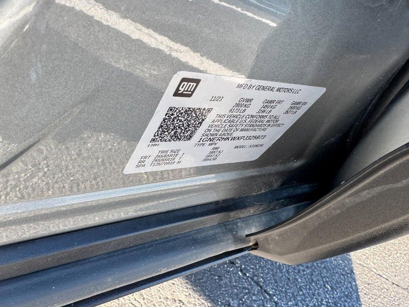 Used 2023 Chevrolet Traverse LT image 24