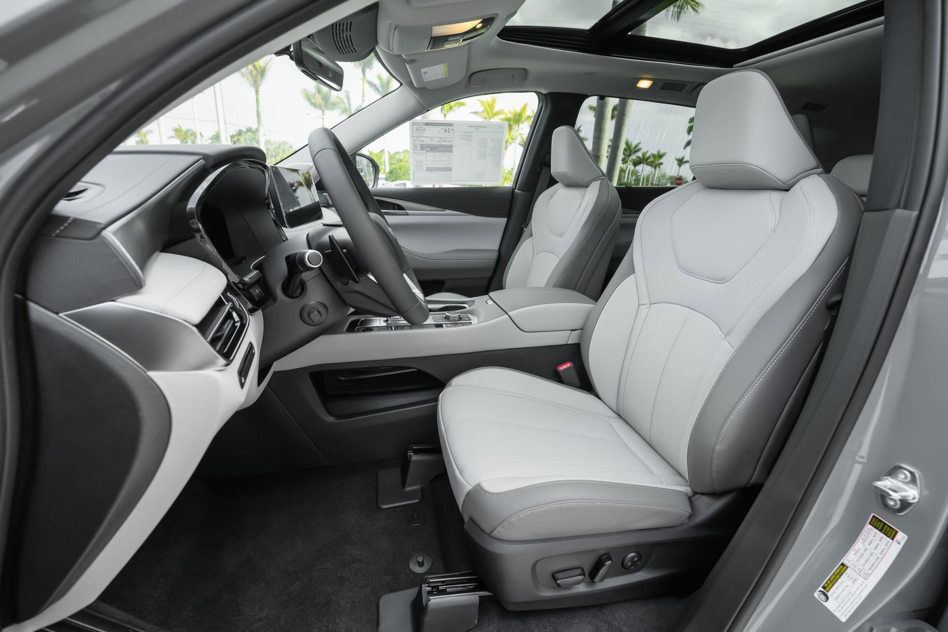 New 2026 INFINITI QX60 Luxe w/ Cargo Package image 6