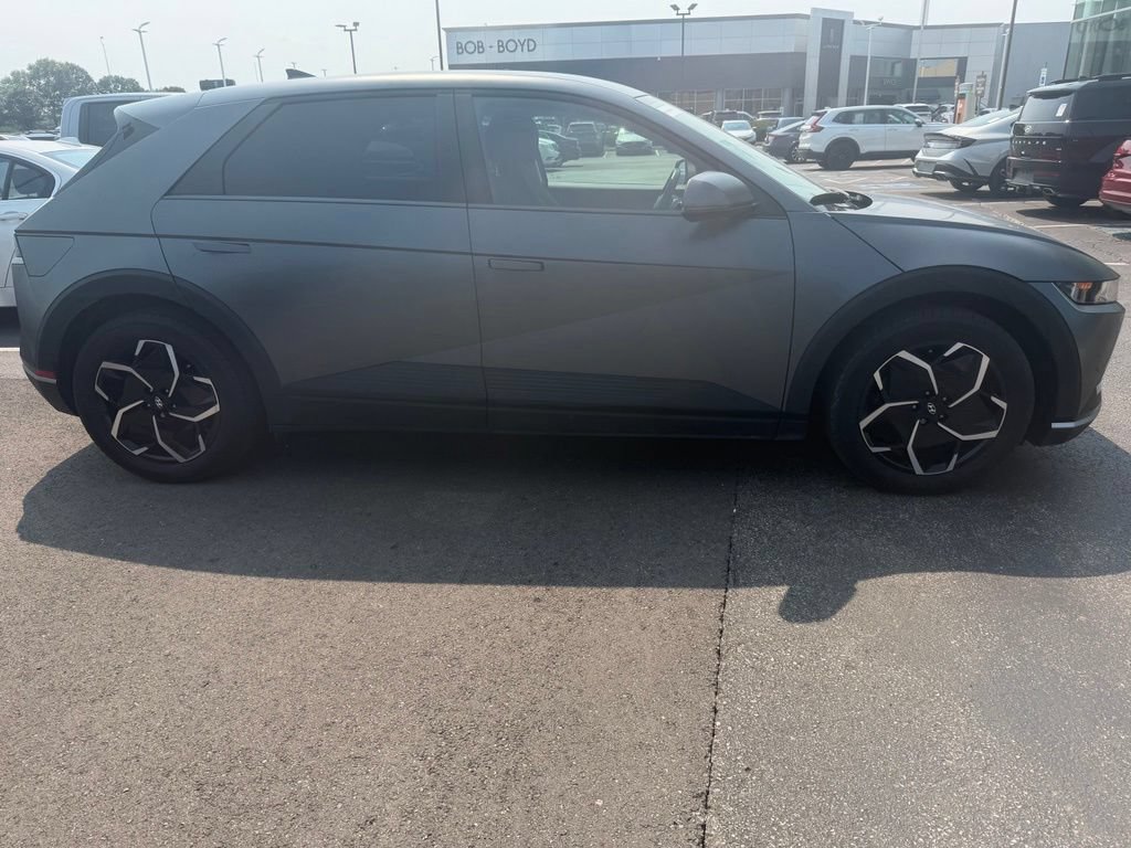 Used 2024 Hyundai Ioniq 5 SEL AWD/4WD image 3
