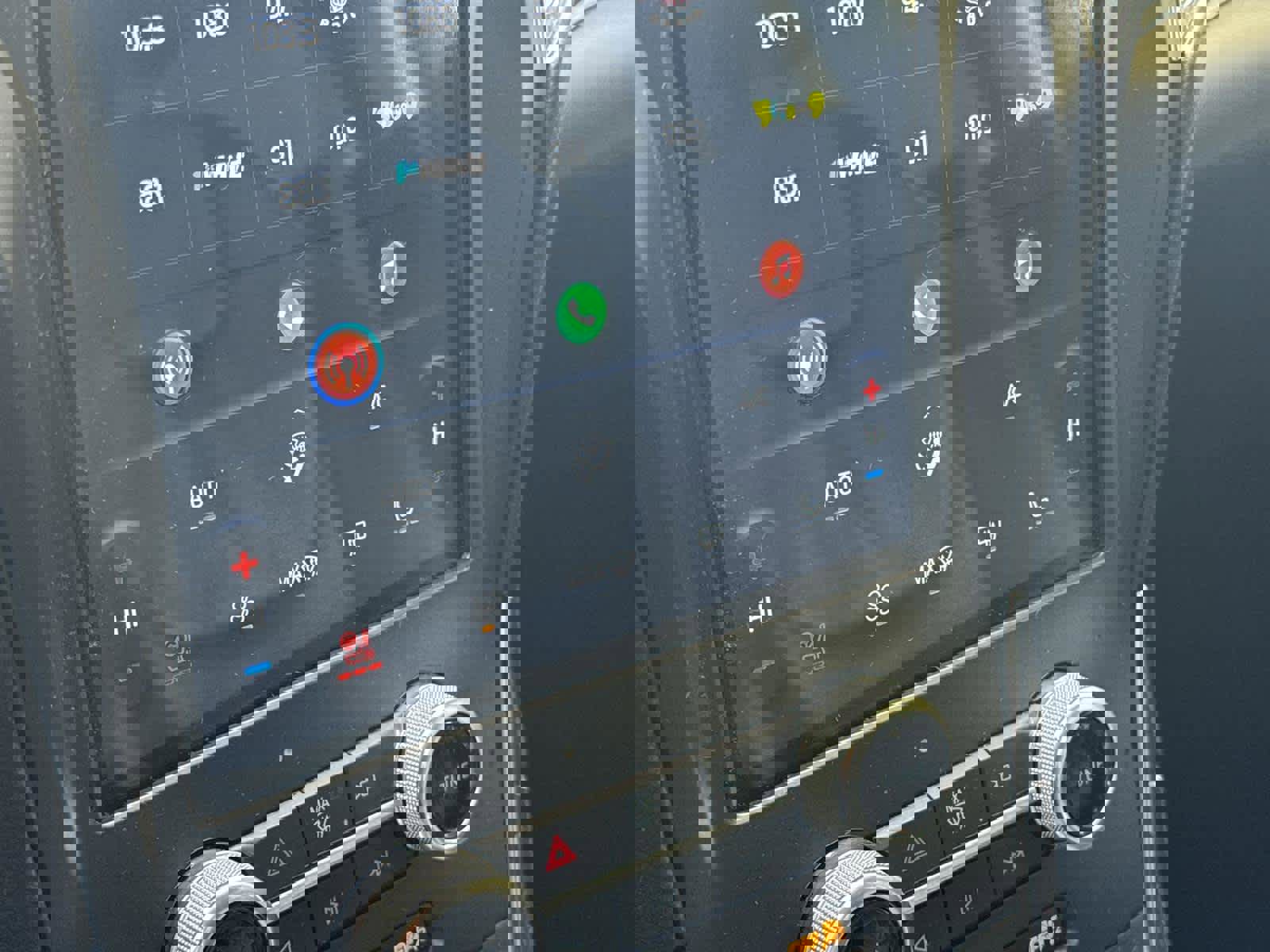 Used 2021 Ford Edge Titanium image 18