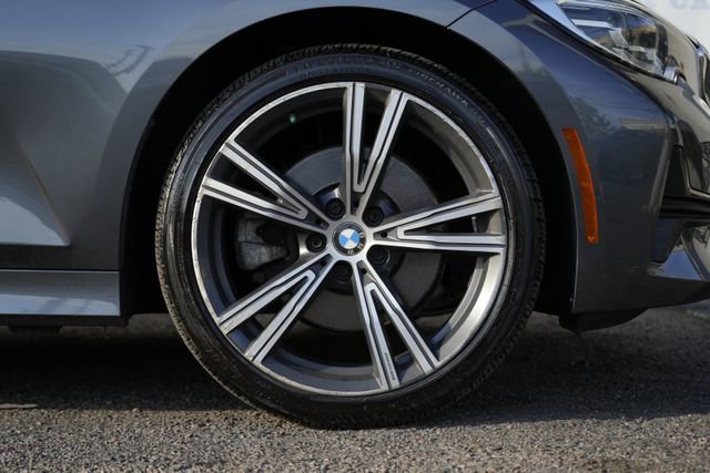 Used 2019 BMW 330i xDrive Sedan w/ Convenience Package AWD/4WD image 10